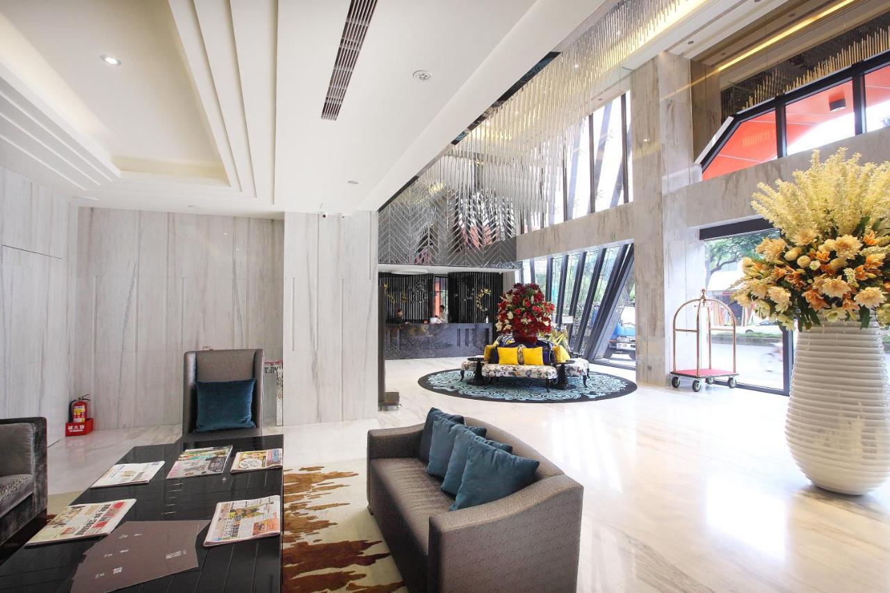 冠月精品旅館-Puli Ease Hotel Εξωτερικό φωτογραφία