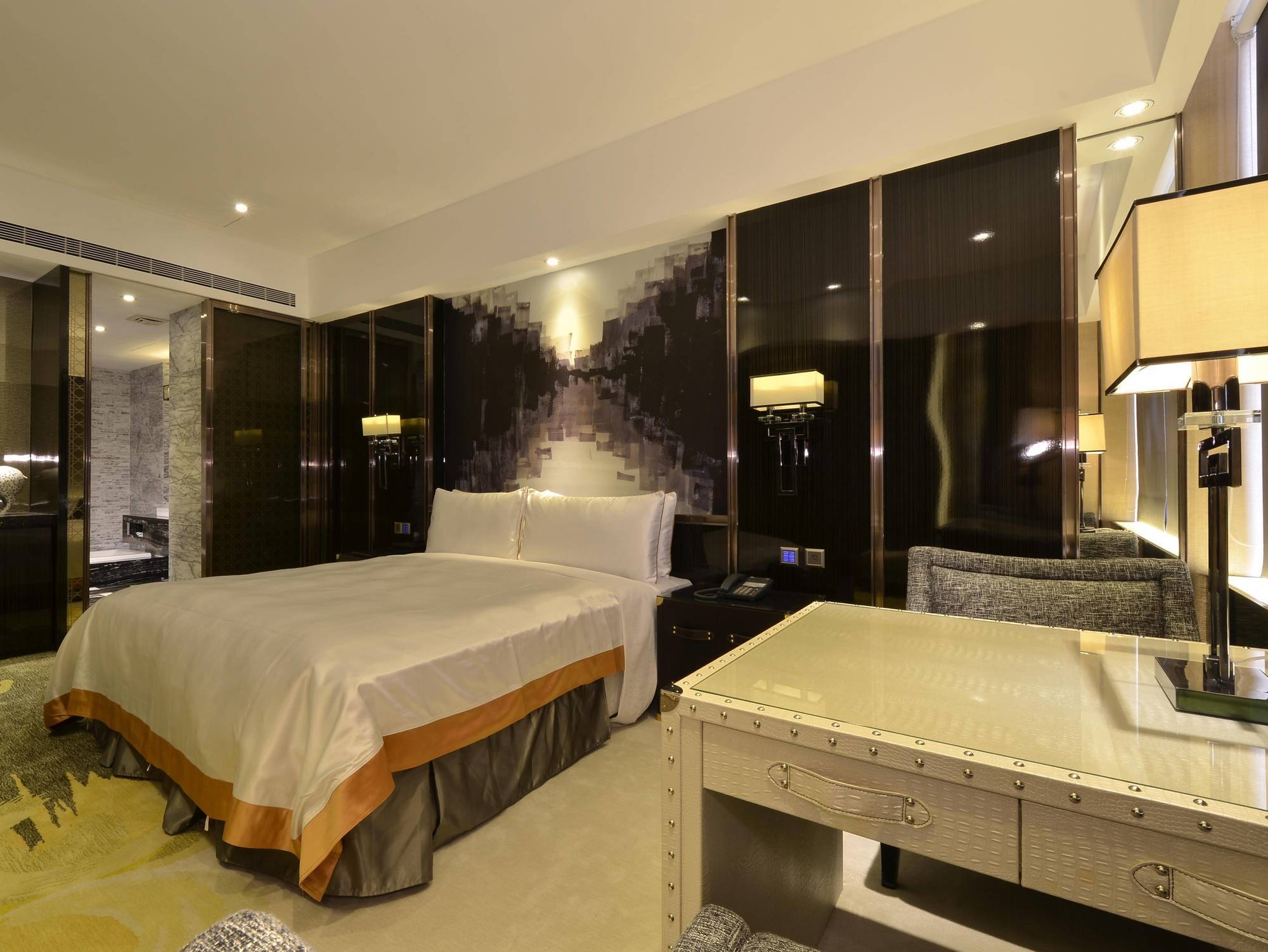 冠月精品旅館-Puli Ease Hotel Εξωτερικό φωτογραφία